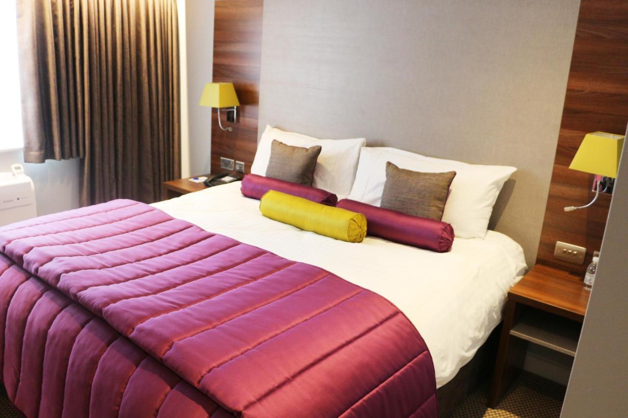 Hotel The Woodlands Event Centre à Wyboston Extérieur photo