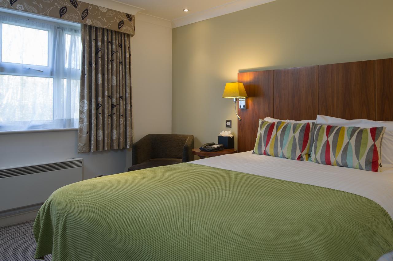 Hotel The Woodlands Event Centre à Wyboston Extérieur photo